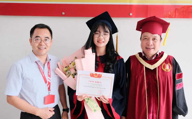 Priority must be given to staffing arrangements to recruit excellent graduates. Photo: Khanh Van/hust.edu.vn