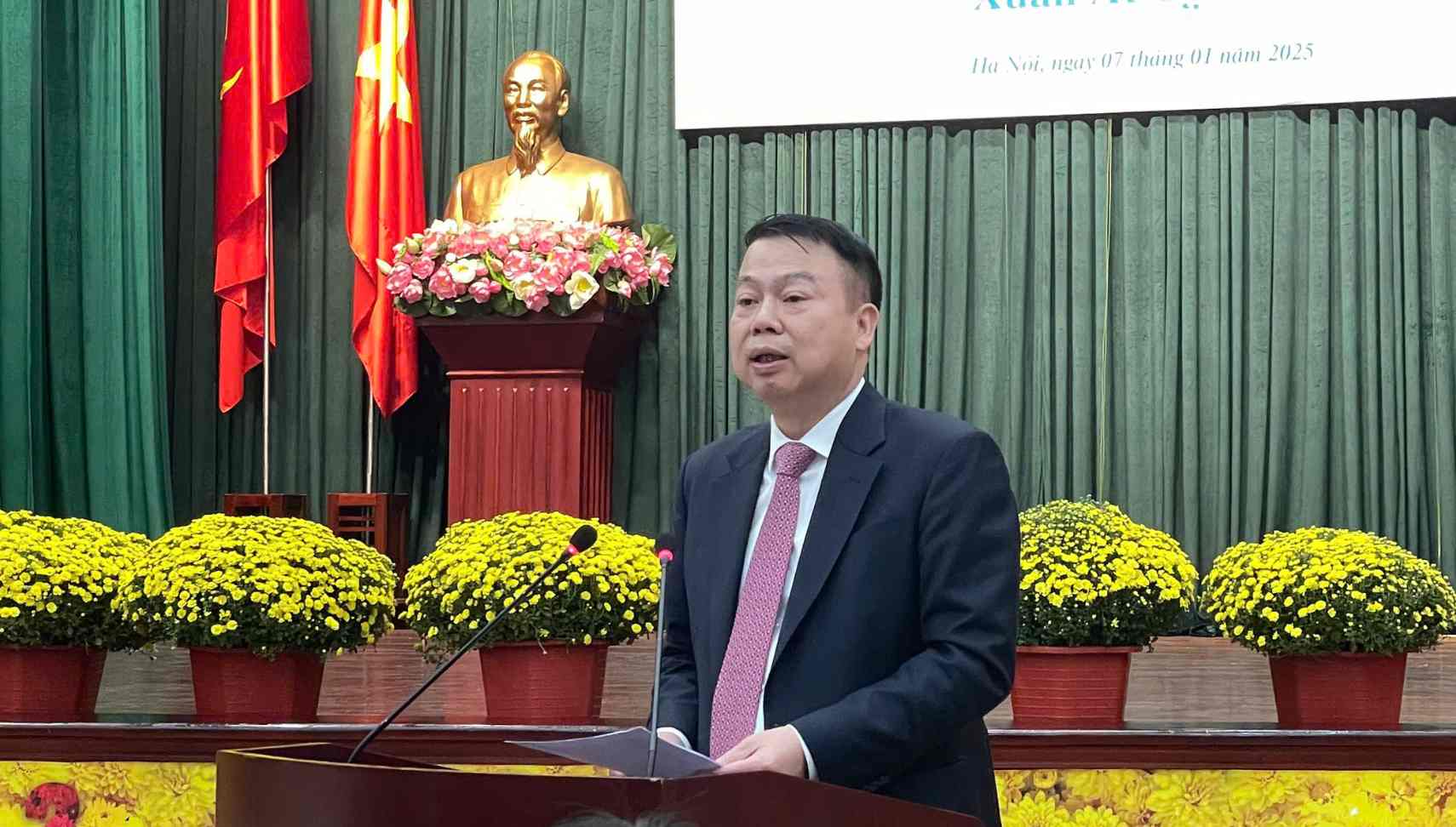 The Ministry of Finance's regular press conference for the fourth quarter of 2024 raised many hot issues. Photo: Thanh Binh.