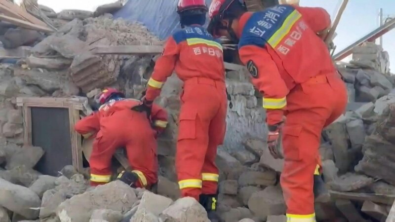 Rescue workers work after an earthquake in Tibet, China. Photo: AFP