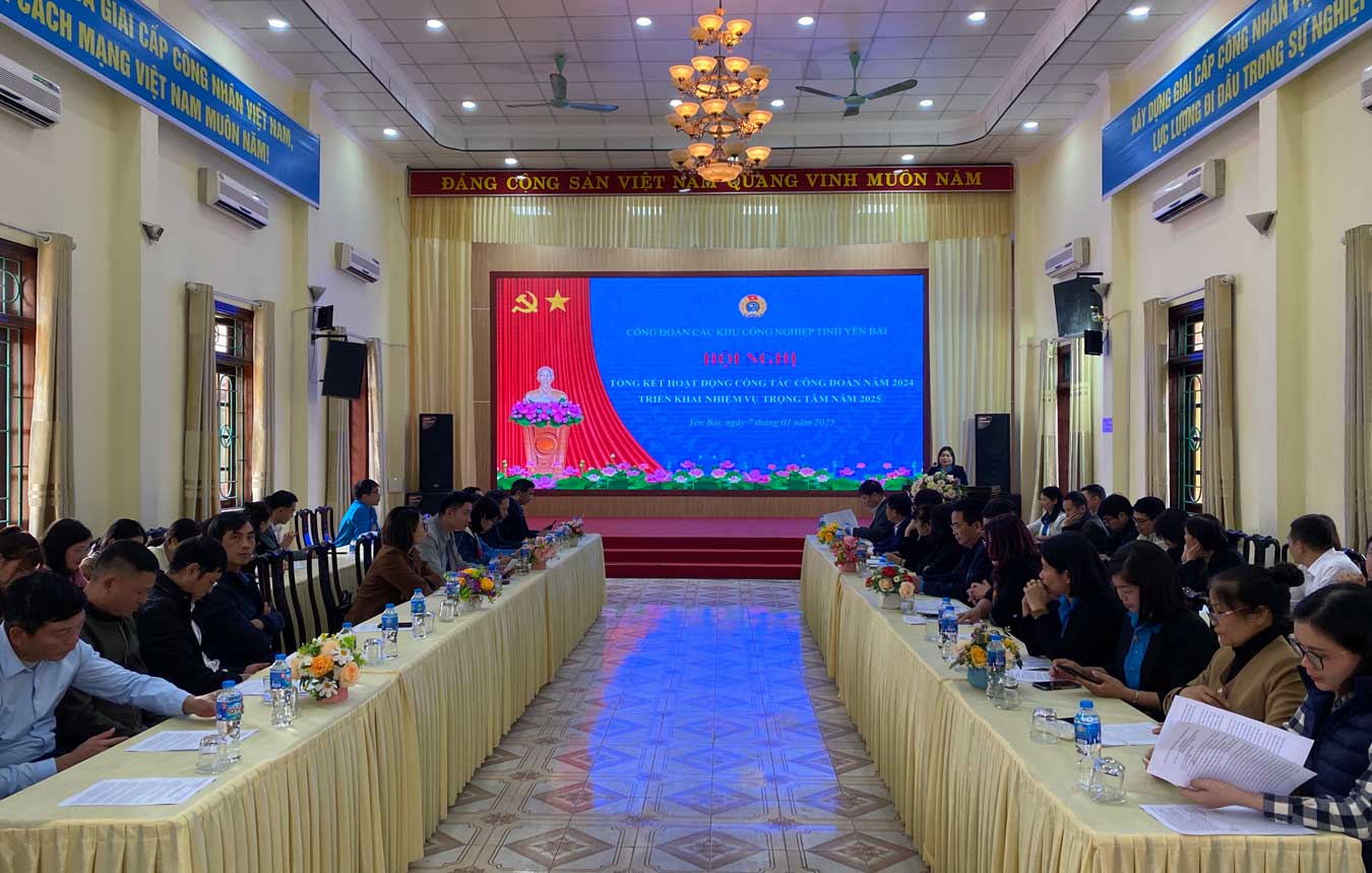 Scene of the ceremony. Photo: Tran Bui