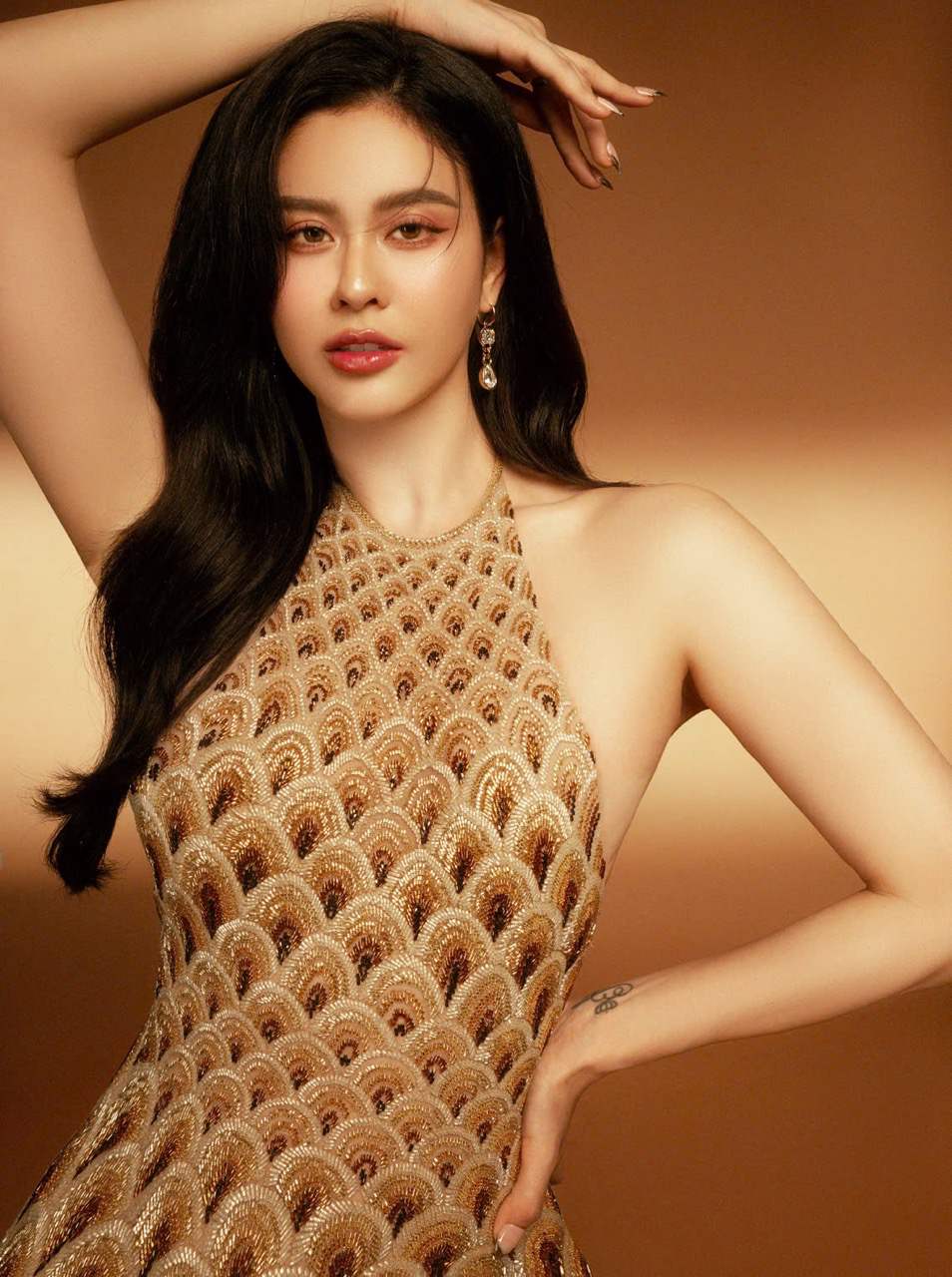 Nam 2024, Truong Quynh Anh tro lai voi san choi Buoc nhay hoan vu va nhan duoc su ung ho nhiet tinh cua khan gia. Tuy nhien vi bi gay xuong suon, co quyet dinh rut lui sau tap 4, gay nhieu tiec nuoi.  