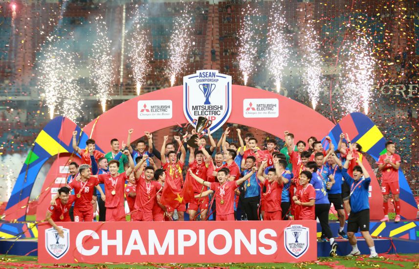 Many players have regained their glory or stepped into the light under coach Kim Sang-sik. Photo: Thanh Vu