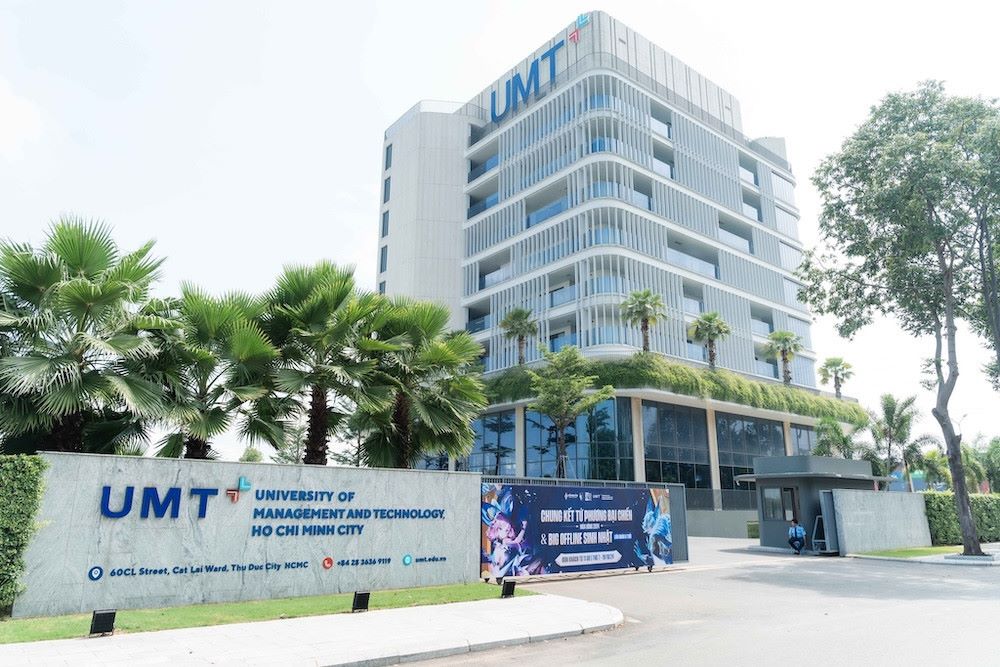 Ho Chi Minh City University of Management and Technology temporarily suspended Dr. Nguyen Tra Giang from work and position. Photo: UMT