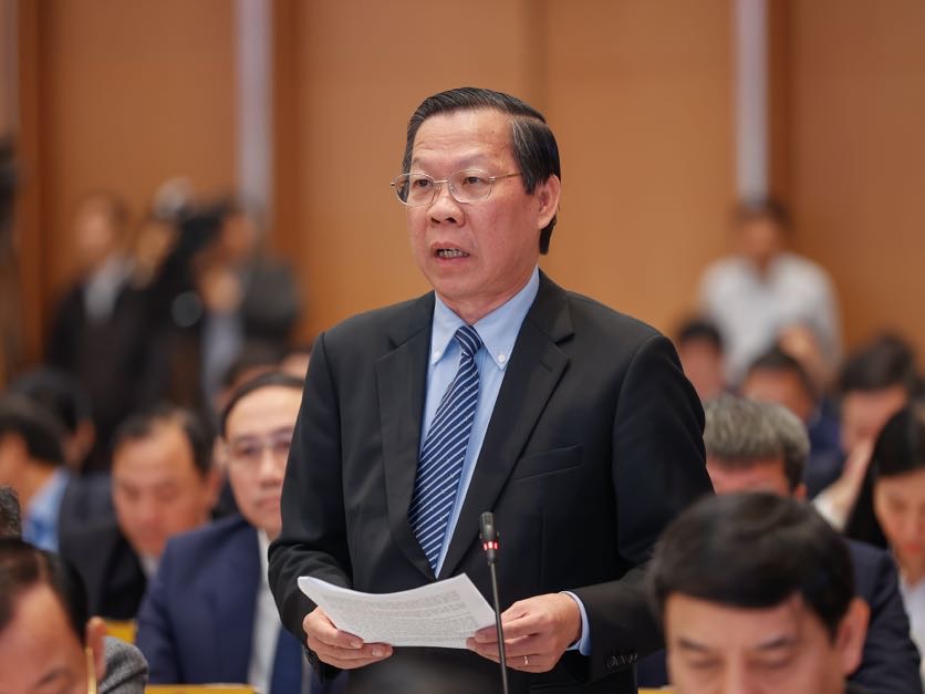 Chairman of the Ho Chi Minh City People's Committee Phan Van Mai proposed having a direction and legal framework to reorganize the apparatus. Photo: VGP