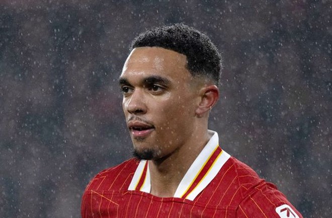 Chuyên gia khuyên Liverpool nên bán Trent Alexander-Arnold