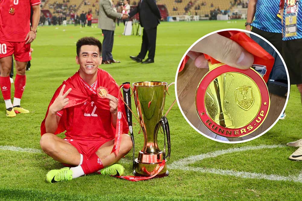 Nguyen Tien Linh was mistakenly awarded a medal after winning the 2024 ASEAN Cup. Photo: Thanh Vu/Interviewee