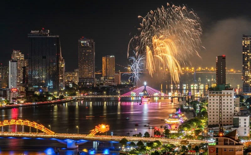 The 2025 Da Nang International Fireworks Festival has the theme of New Era. Photo: Nguyen Thi