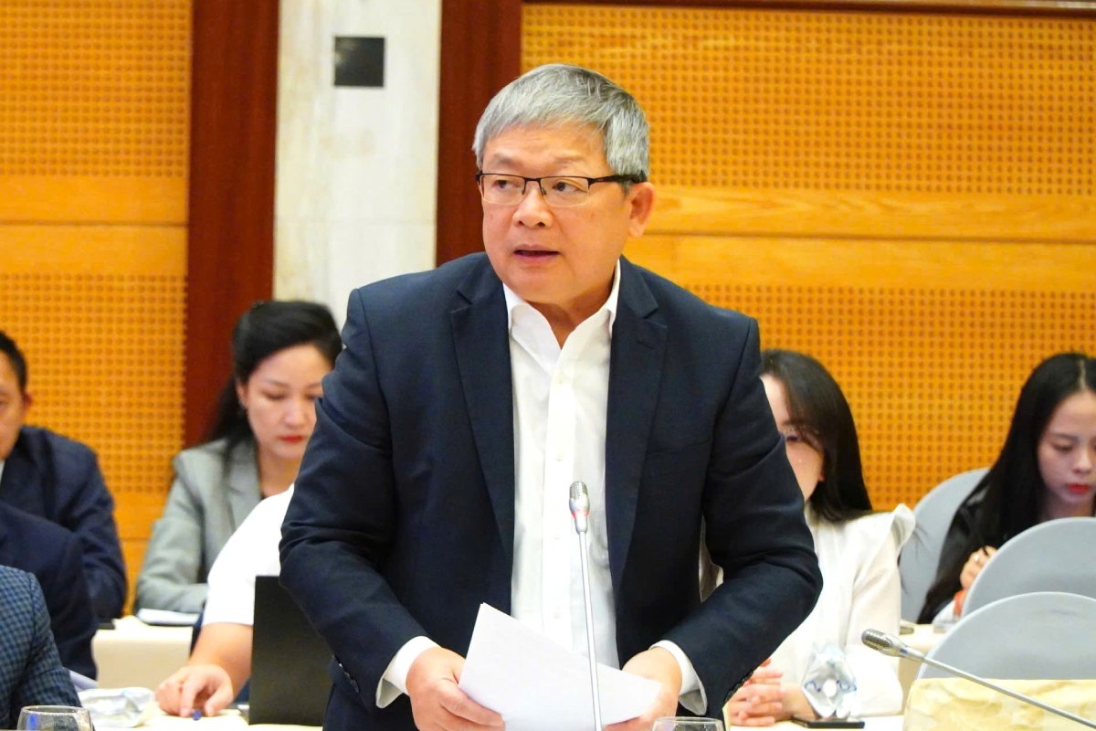 Major General Hoang Anh Tuyen - Deputy Chief of Office, Spokesperson of the Ministry of Public Security - responded to information related to false rumors that ACB Bank leaders were gambling. Photo: VGP