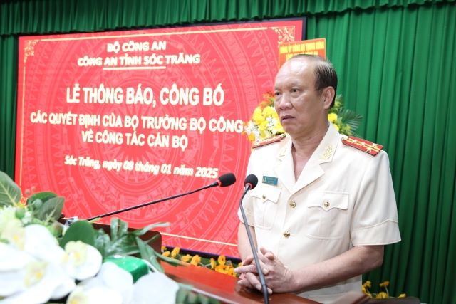 Dai ta Pham Quoc Viet - Pho Giam doc phu trach Cong an tinh Soc Trang phat bieu nhan nhiem vu. Anh: Cong an Soc Trang