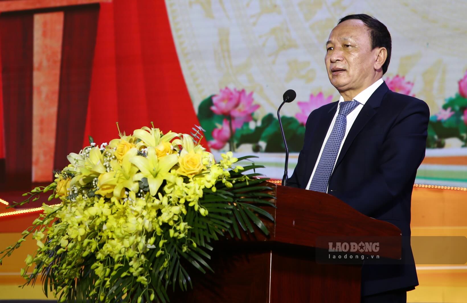 Standing Deputy Secretary of Quang Binh Provincial Party Committee Tran Hai Chau speaks at the ceremony. Photo: Cong Sang