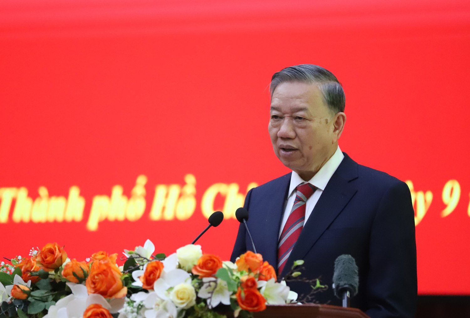 General Secretary To Lam speaks at the meeting. Photo: Minh Quan
