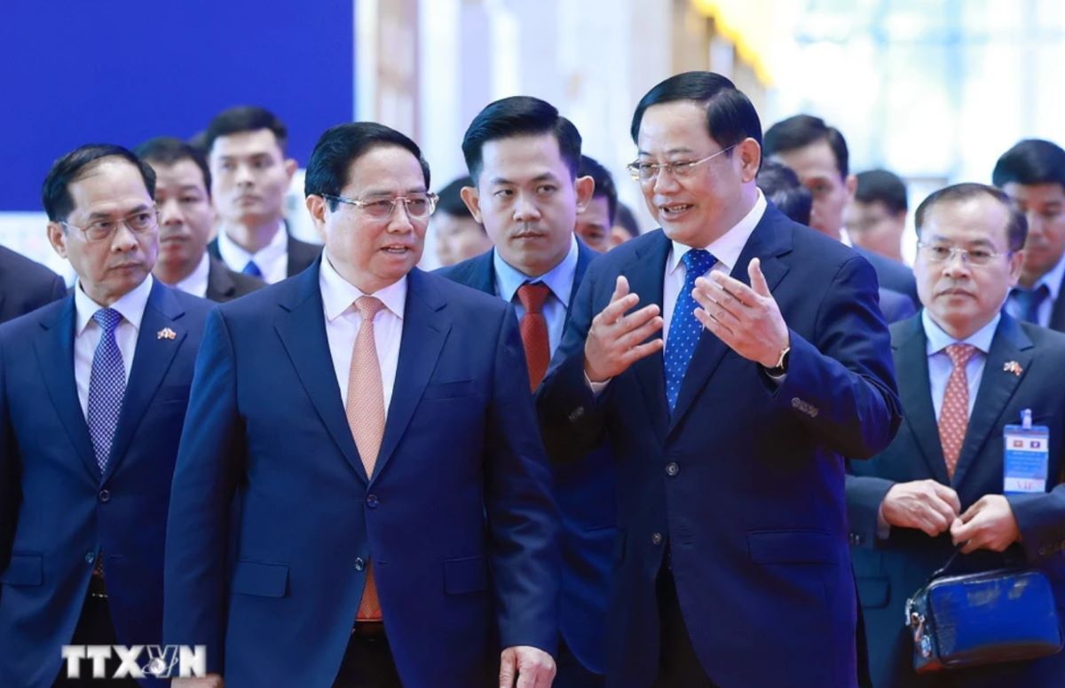 Prime Minister Pham Minh Chinh and Lao Prime Minister Sonexay Siphandone. Photo: VNA