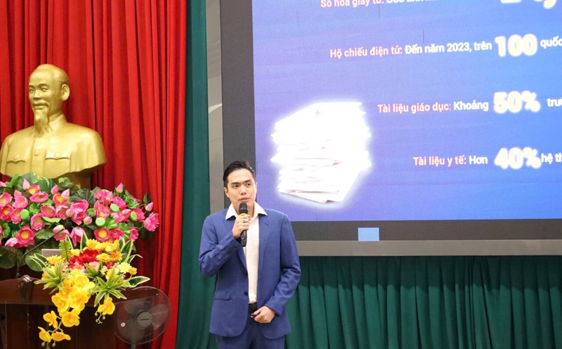 Mr. Huy Nguyen - founder of Phygital Labs, former Google engineer, assessed that the digital economy in Vietnam is entering a mature stage. Photo: Ngoc Anh