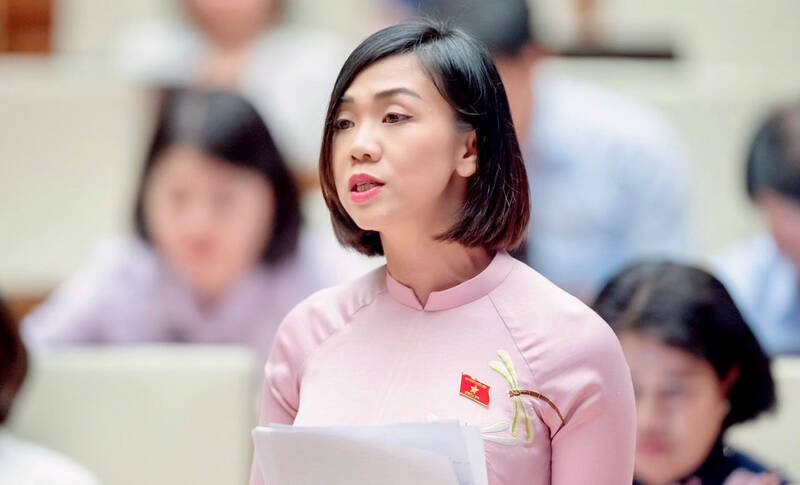 Ms. Trinh Thi Tu Anh - Deputy Chief of Office of the National Assembly Delegation and People's Council of Lam Dong province, member of the 15th National Assembly, is a full-time member of the 15th National Assembly at the National Assembly Delegation of Lam Dong province, term 2021-2026. Photo: Quochoi.vn