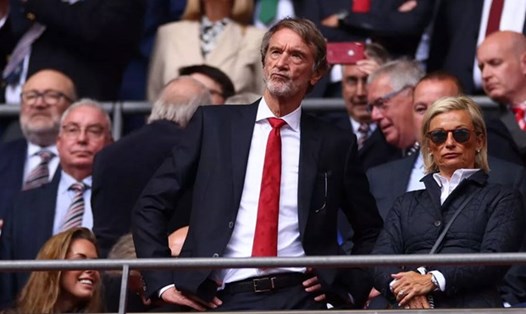 Sir Jim Ratcliffe sẽ mạnh tay thanh lọc đội hình Man United.  Ảnh: AFP