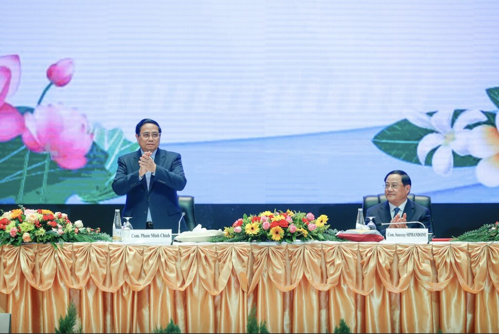 Prime Minister Pham Minh Chinh and Prime Minister Sonexay Siphandone co-chaired the Vietnam-Laos Investment Cooperation Conference 2025. Photo: VGP