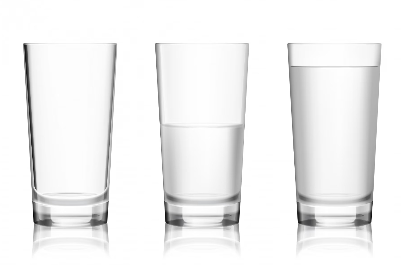 Water needs change with age and lifestyle. Photo: Thuy Duong