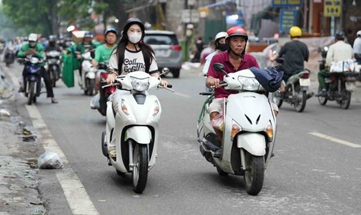 Cục Thuế vừa có công văn giải đáp vướng mắc về thông báo giá tính lệ phí trước bạ xe máy. Ảnh: Sóng Hữu