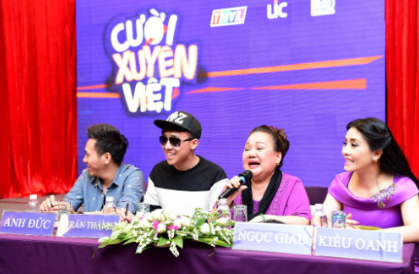 Ban giam khao “Cuoi xuyen Viet” mua dau tien. Anh: Nha san xuat