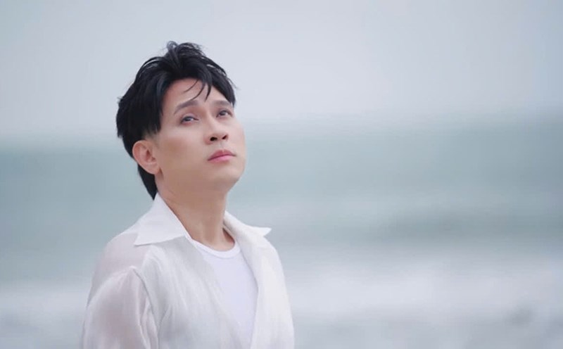 Singer Nguyen Vu. Photo: Provided by the artist.