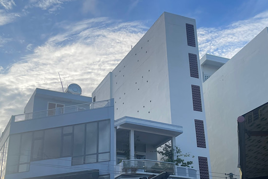 Many bird houses in Khanh Hoa are located in residential areas. Photo: Phuong Linh