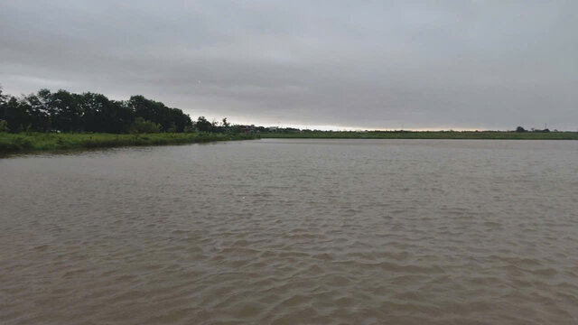 Hung Yen tightens patrols and protects the safety of weak dykes in the face of floods. Photo: Ha Linh