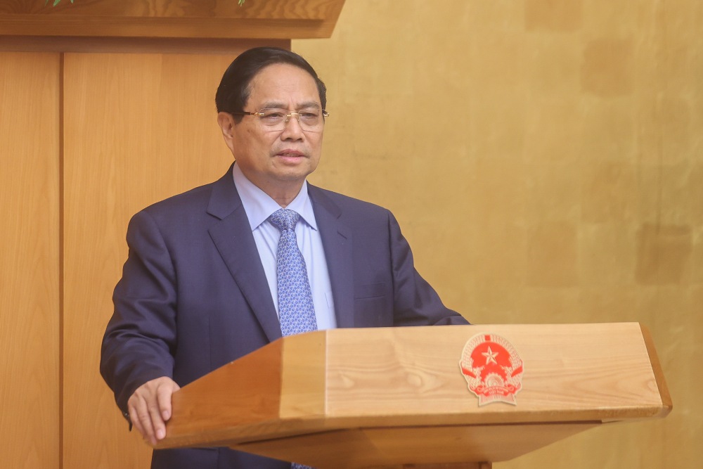 Prime Minister Pham Minh Chinh requested final guidance on determining job positions and limiting staff at the commune level. Photo: VGP