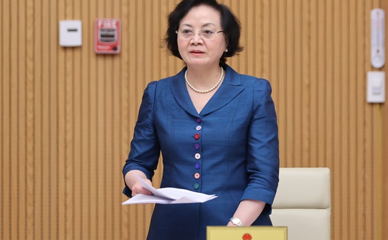 Minister of Home Affairs Pham Thi Thanh Tra said that she will increase commune-level human resources, speed up the arrangement of public service units and state-owned enterprises. Photo: VGP