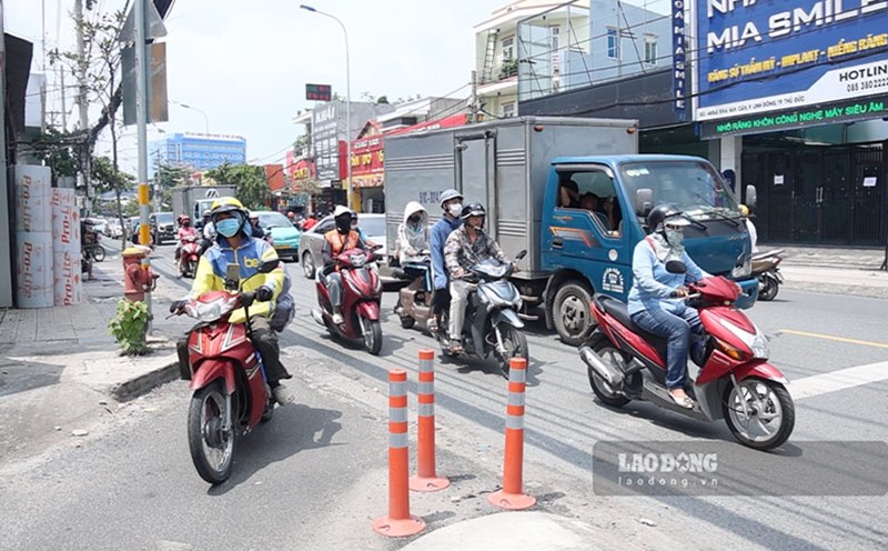 People travel more conveniently when Ho Chi Minh City cuts sidewalks, helping the turn is airy