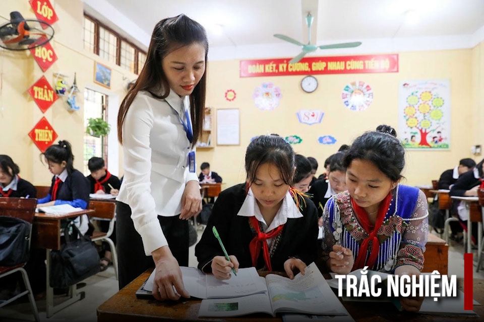 Một tiết dạy thêm giờ của giáo viên được tính bao nhiêu tiền