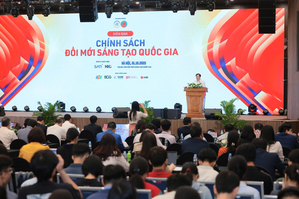 Dien dan “Doi moi sang tao: Kien tao chinh sach, day manh thuc thi nham thuc day tang truong kinh te hai con so“. Anh: Hao Thien