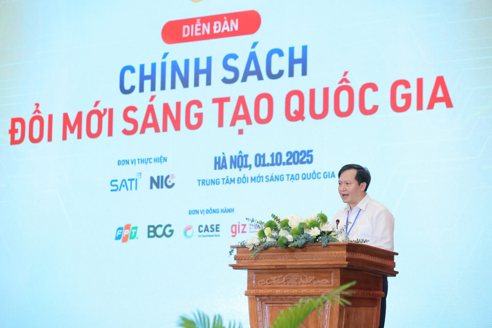 Ong Nguyen Mai Duong, Cuc truong Cuc Doi moi sang tao phat bieu tai Dien dan. Anh: Hao Thien
