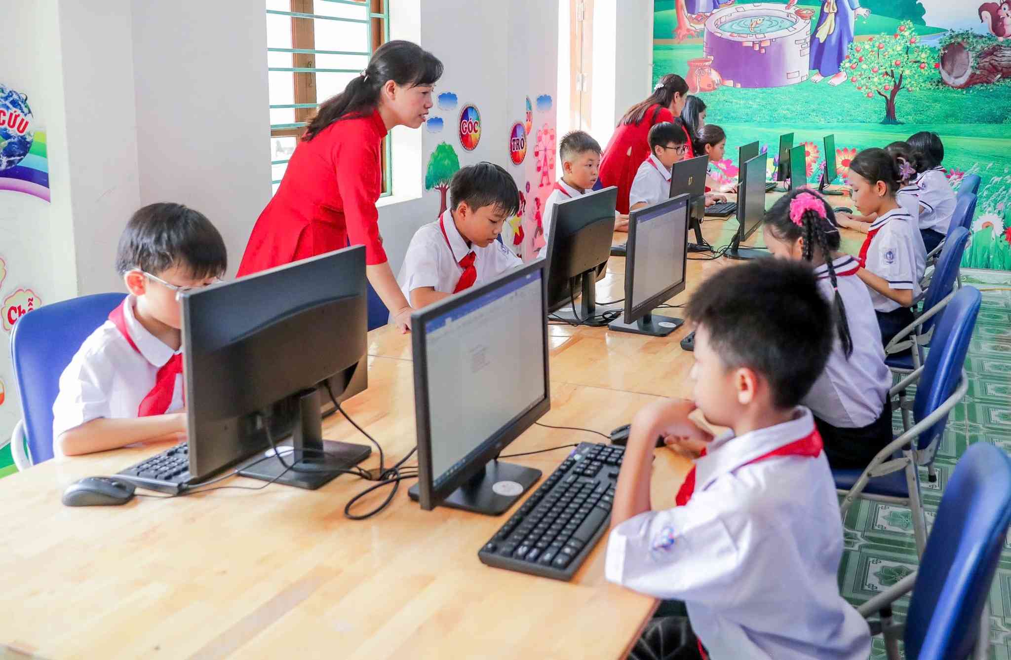 Agribank luon uu tien danh kinh phi lon dau tu cho cac chuong trinh giao duc. Anh: Agribank