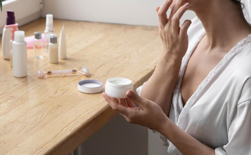 Fasting all day makes the skin dry. Photo: Thuy Duong