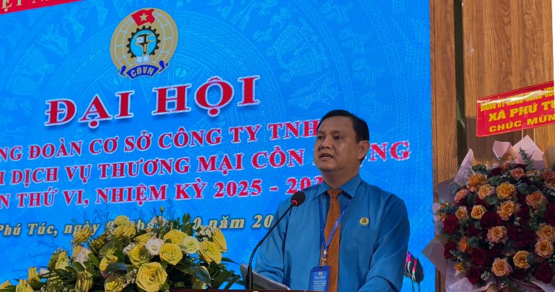 제1차 지방 노동조합 대회를 준비하는 콘풍 브리지 노동조합 시범 대회. 사진: 호앙록