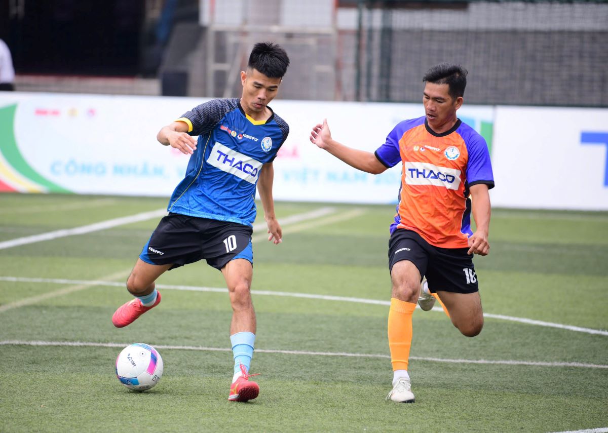Các trận đấu đầu tiên của vòng loại khu vực phía Nam đã diễn ra sáng ngày 10.10. Ảnh: Định Quang