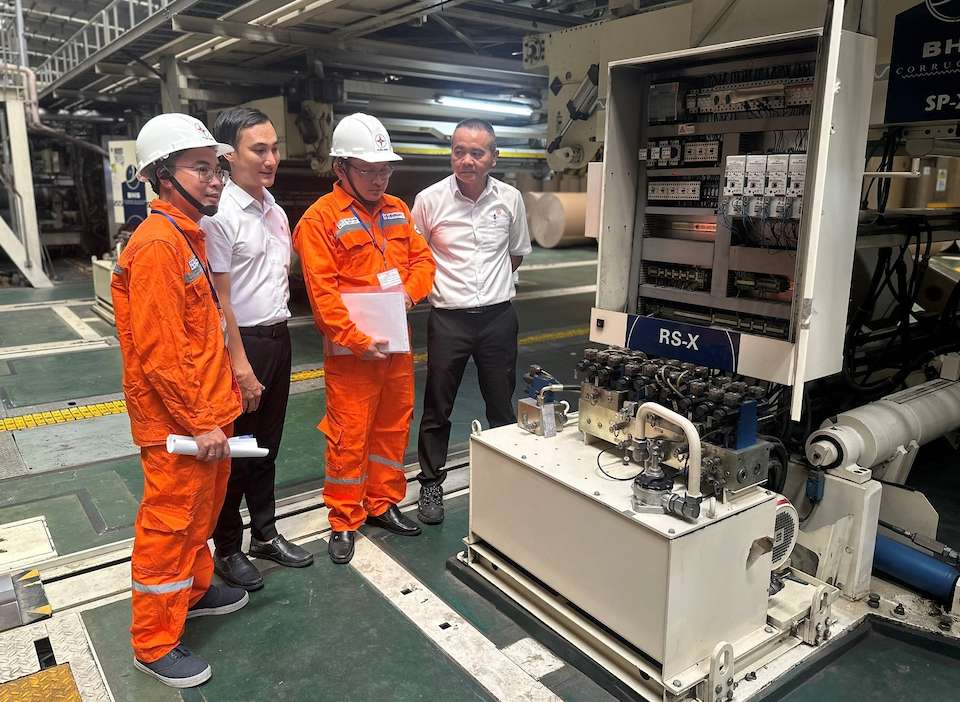 According to EVN, this is only a testing and calculation of two-component electricity prices on paper, not yet applied to actual electricity bills. Photo: EVN