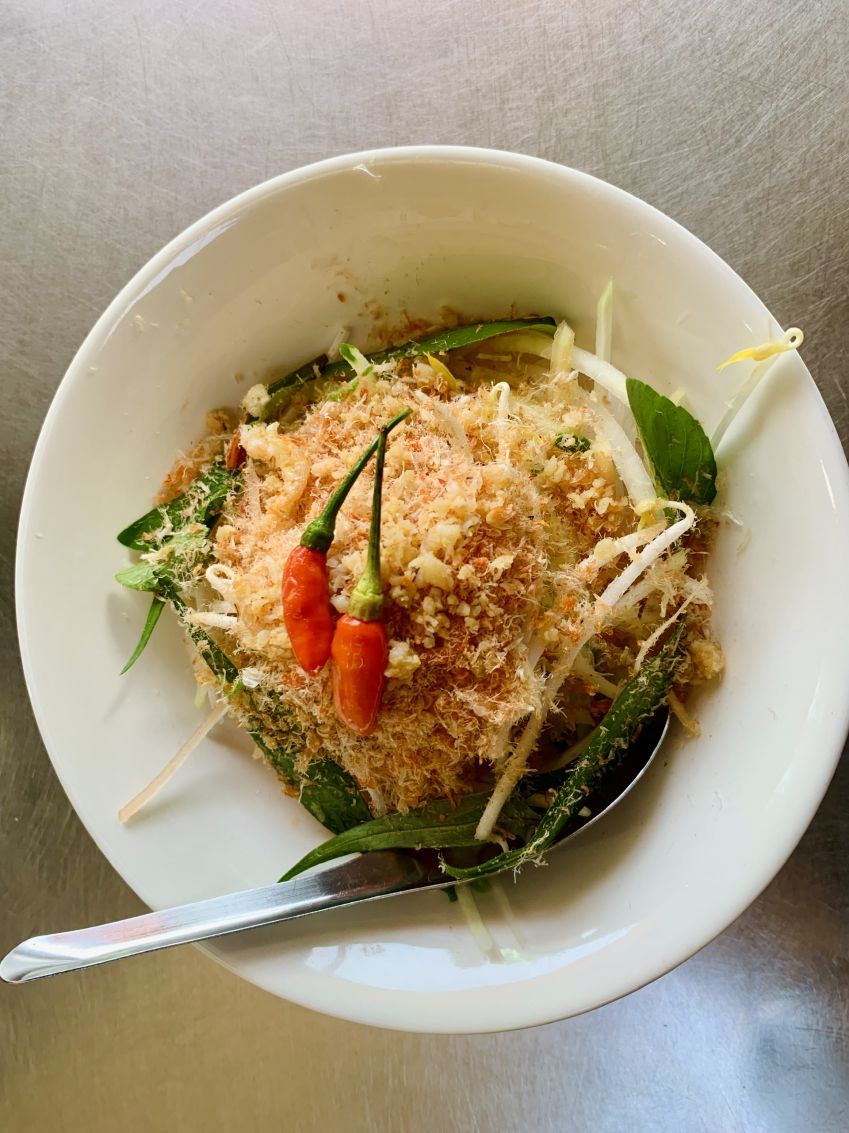 Dried shrimp stew vermicelli - a unique vermicelli of Ha Tien cuisine. Photo: Hai An