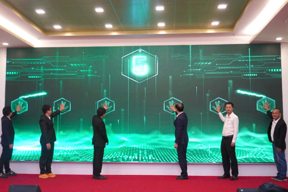 Launch of a digital asset trading simulation platform in Vietnam. Photo: Tran Thi