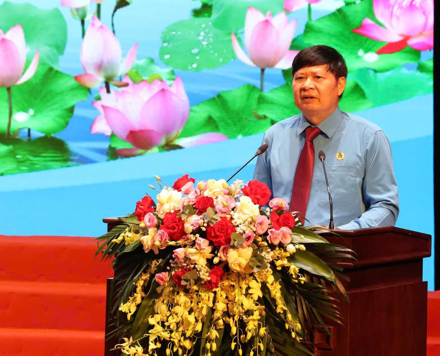 Anh: Nguyen Truong