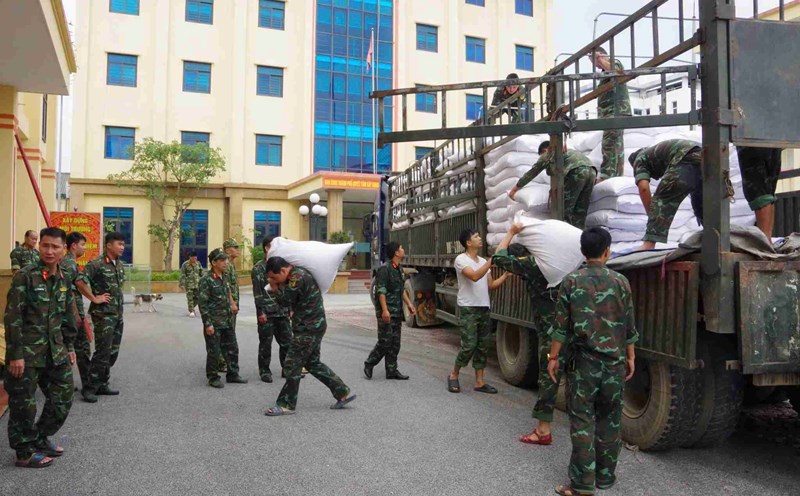 Cao Bang province is calling for support and the fastest distribution of relief goods to the people. Photo: Tran Loc