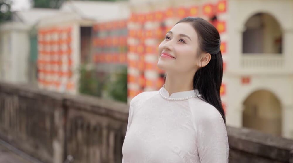 MV “Bai ca hy vong” duoc ca si Le Minh Ngoc va ekip thuc hien chin chu voi nhung canh quay tai 