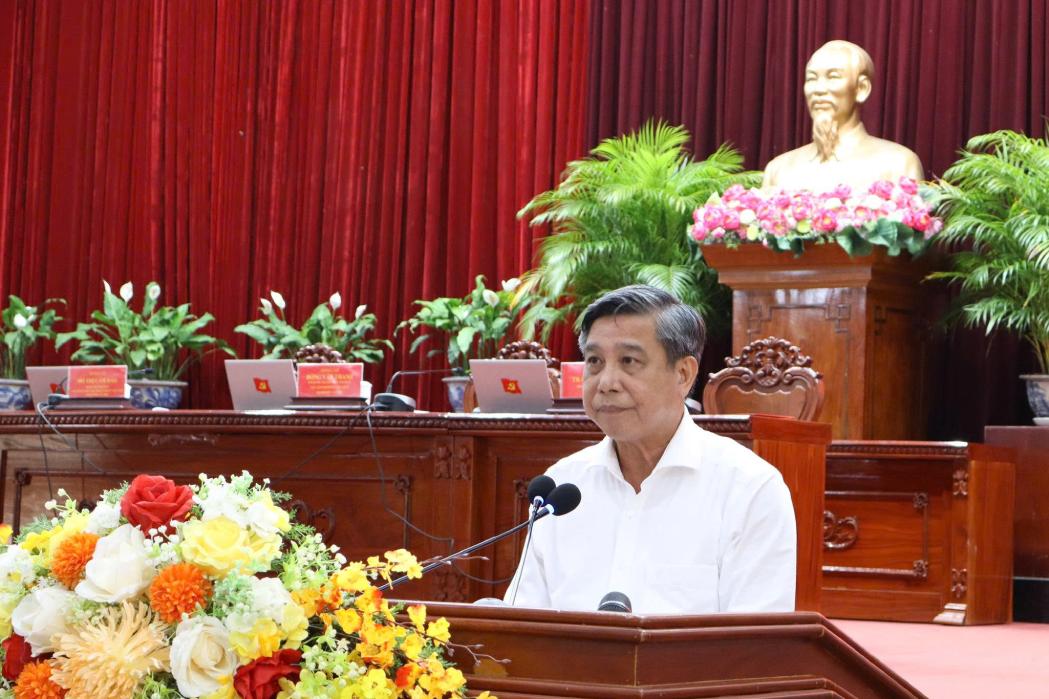 Pho Bi thu Thuong truc Thanh uy, Chu tich HDND thanh pho Can Tho Dong Van Thanh phat bieu ket luan hoi nghi. Anh: Nhan Nam