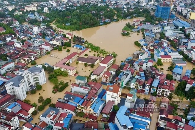 Mua lu khien nhieu dia phuong ngap trong nuoc.
