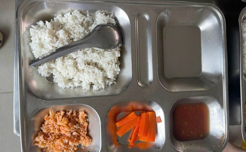 Imagen de una comida de refugio publicada en las redes sociales. Foto: T. Lieu.