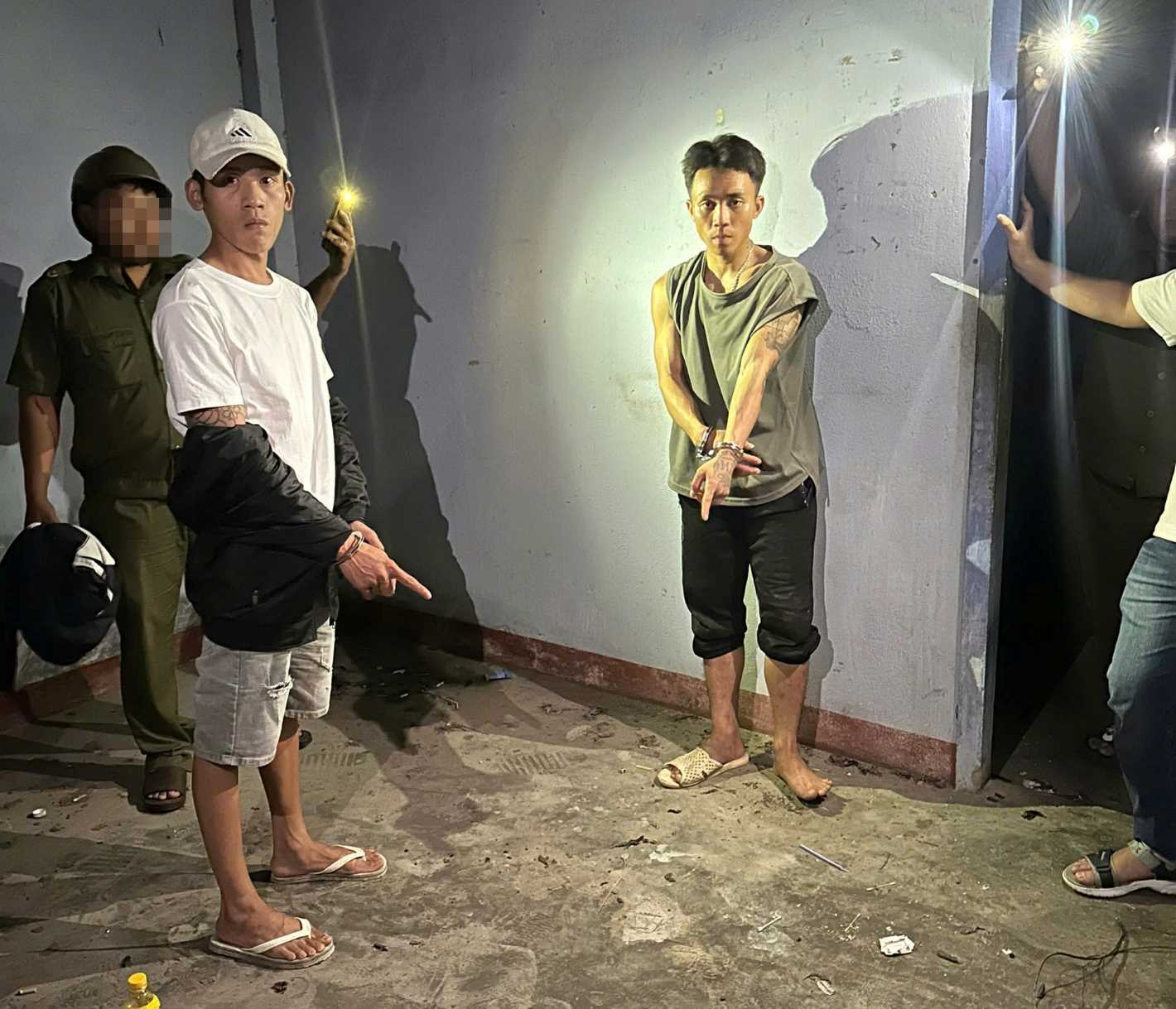 The scene of drug users was discovered by Khanh Hoa Police. Photo: Cam Linh Police