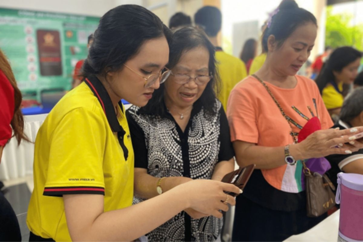MISA huy dong hon 3.000 chuyen vien va 1.000 doi tac ke toan, dai ly thue de truc tiep huong dan ho kinh doanh tren toan quoc