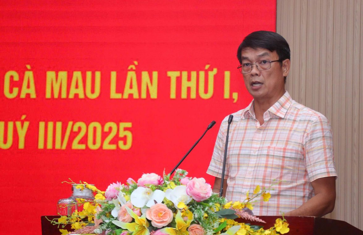 Ong Nguyen Nam Phong, Pho Ban Tuyen giao Dan van Tinh uy Ca Mau thong tin ve Dai hoi. Anh: Nhat Ho