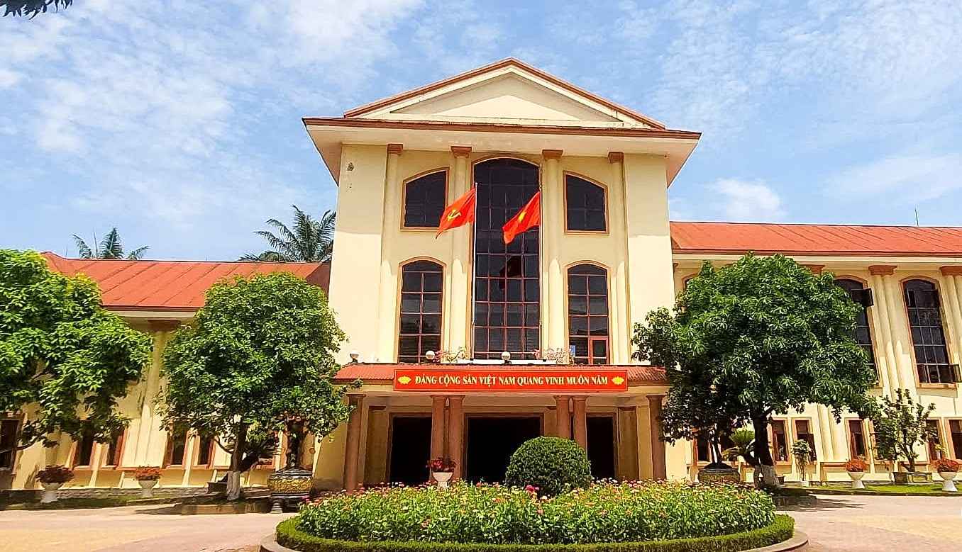 The Standing Committee of Nghe An Provincial Party Committee directs the rearrangement of the school system, medical facilities and public service units to be streamlined and efficient. Photo: Ngoc Anh