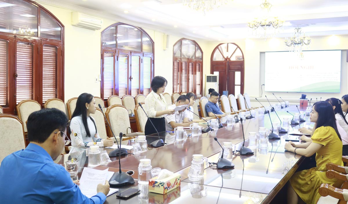 Quang canh hoi nghi. Anh: Cong TTDT phuong Mong Cai 1